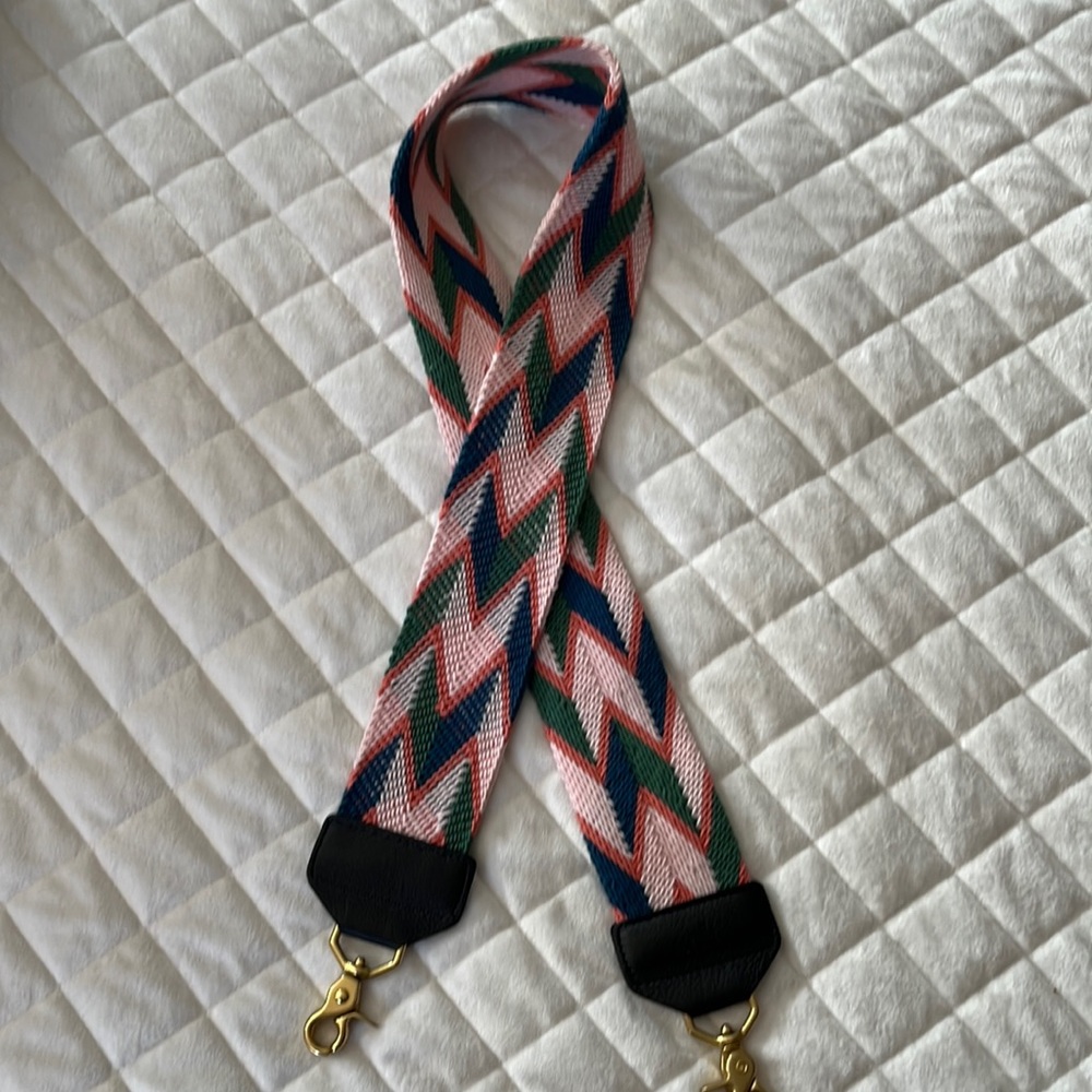 Salt crossbody strap